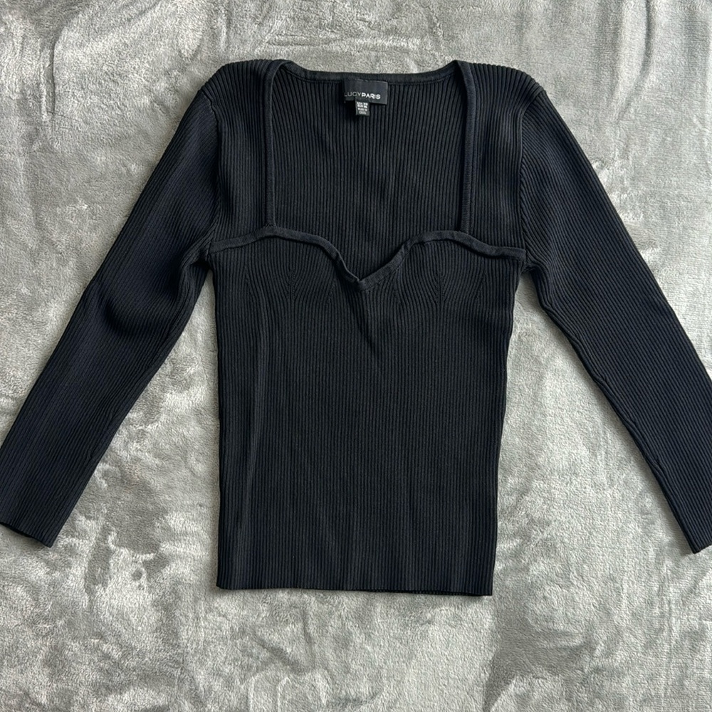 LUCY PARIS top